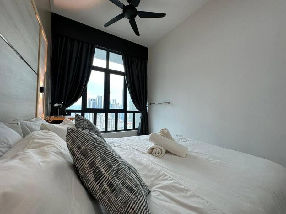 Апартаменты Legasi At Kampong Bahru With Full Kl View, 10Min Walk Train Station & Klcc Куала-Лумпур Экстерьер фото