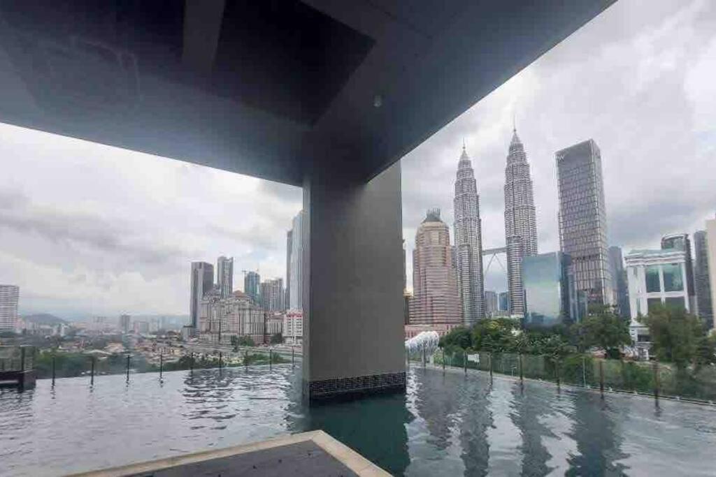 Апартаменты Legasi At Kampong Bahru With Full Kl View, 10Min Walk Train Station & Klcc Куала-Лумпур Экстерьер фото